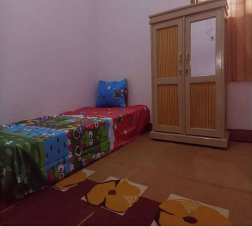 Kost Cewek : (Rejosari)
