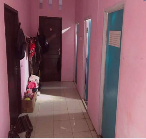 Kost Cowok : (Panam)