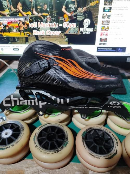 Sepatu Roda Speed