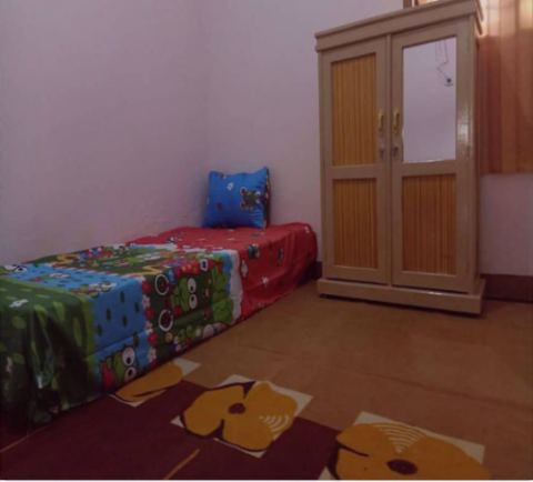Kost Cewek : (Rejosari)