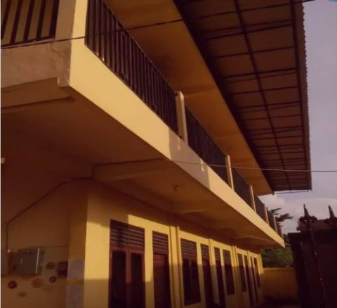 Kost Cowok : (Payung Sekaki)