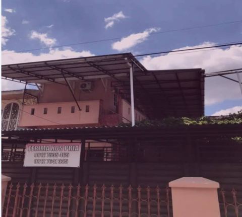 Kost Cowok : (Harapan Raya)