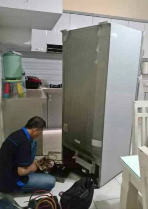 Servis Kulkas Panggilan di Pekanbaru